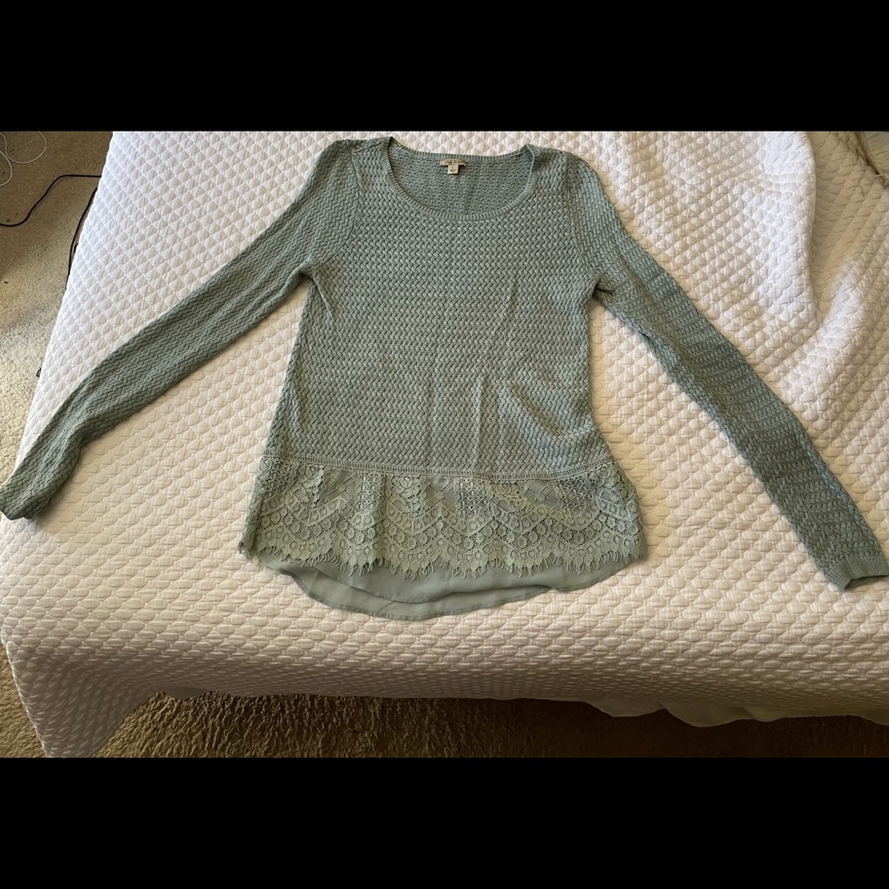 Light weight sweater. With beautiful lace detail
